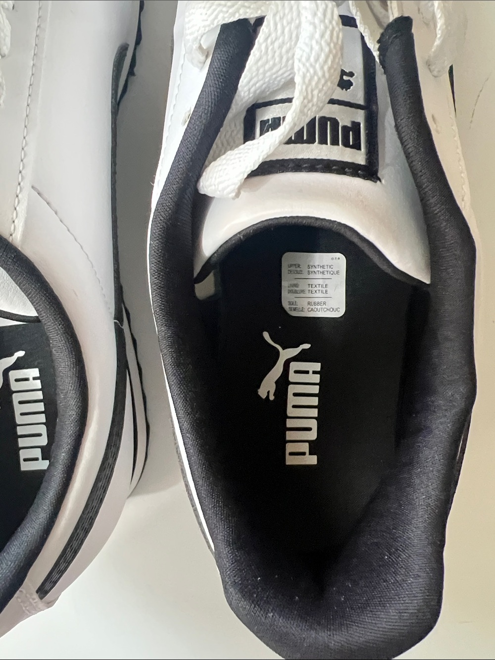 Puma Roma 24 Men’s Sneakers in White and Black with Gold Logo - Picture 5 of 13